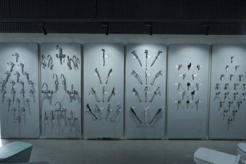 contemporary-faucet-designs-showroom